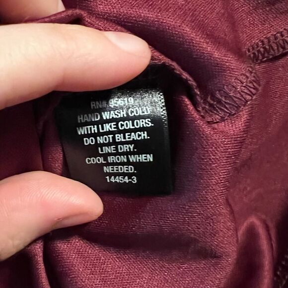 NWT! Liz Claiborne lace blouse - Picture 6 of 13